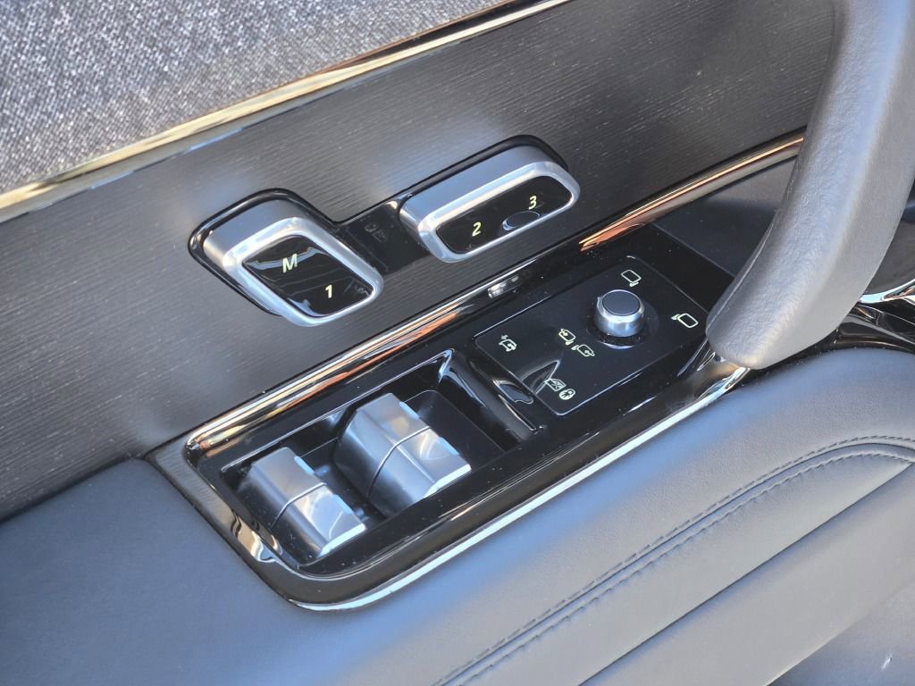 Used 2024 Land Rover Range Rover Sport Dynamic SE image 18