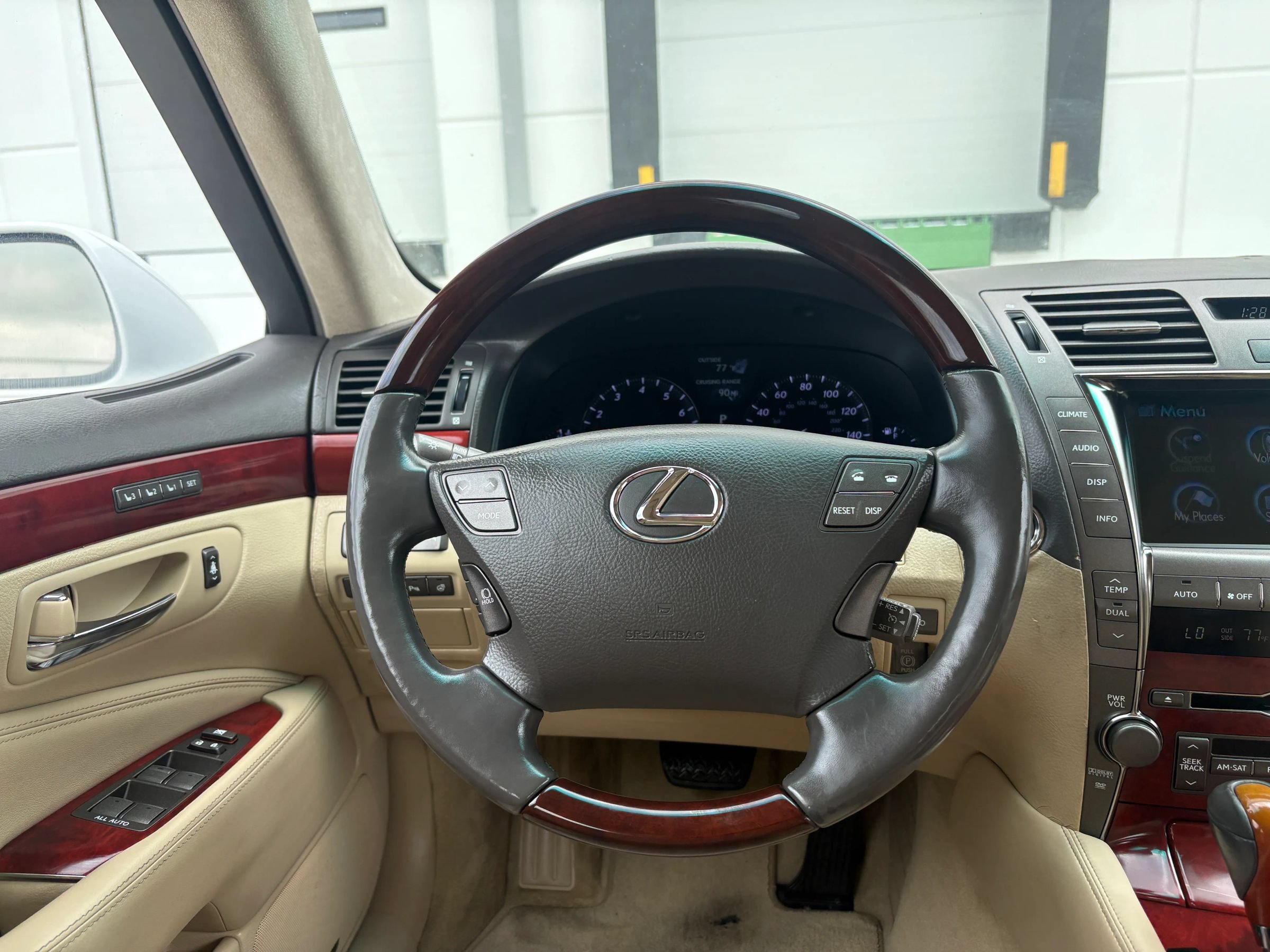 Used 2007 Lexus LS 460 L RWD image 9