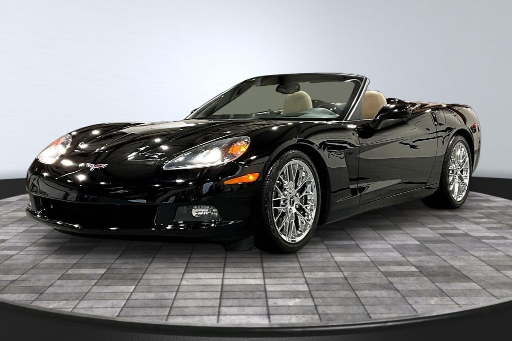 Used 2005 Chevrolet Corvette Convertible w/ Preferred Equipment Group RWD image 3