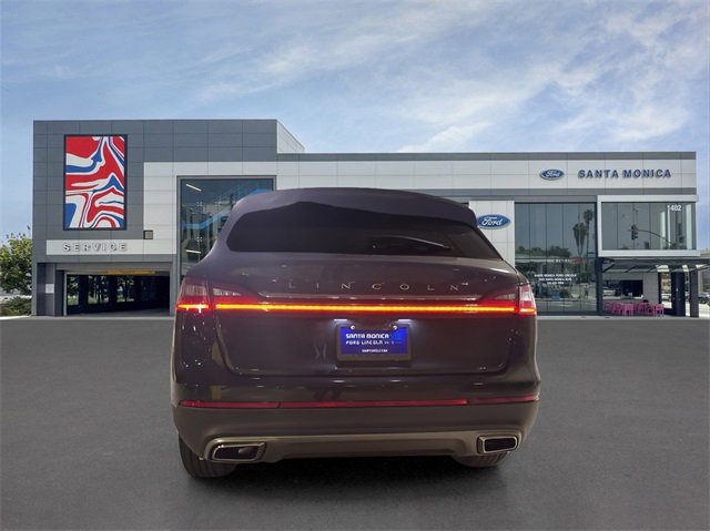 Used 2023 Lincoln Nautilus AWD image 4