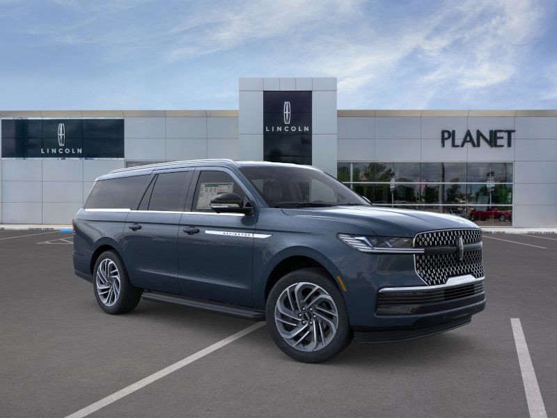 New 2026 Lincoln Navigator L Premier image 7