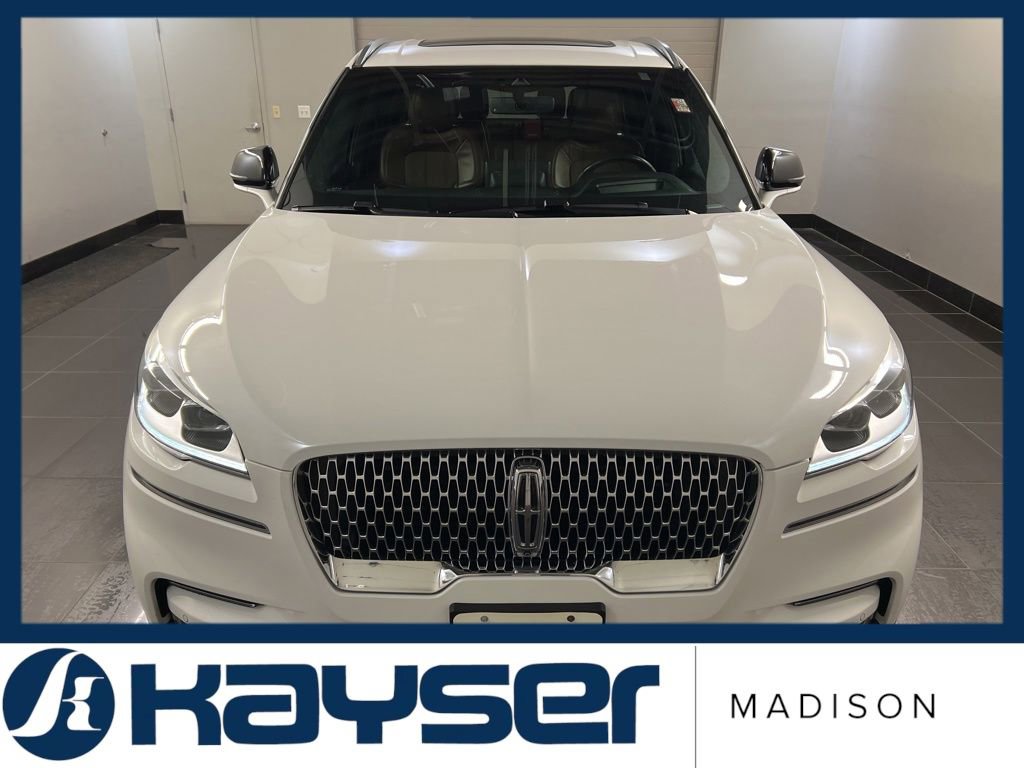 Certified 2021 Lincoln Aviator Reserve w/ Equipment Group 202A AWD/4WD image 2