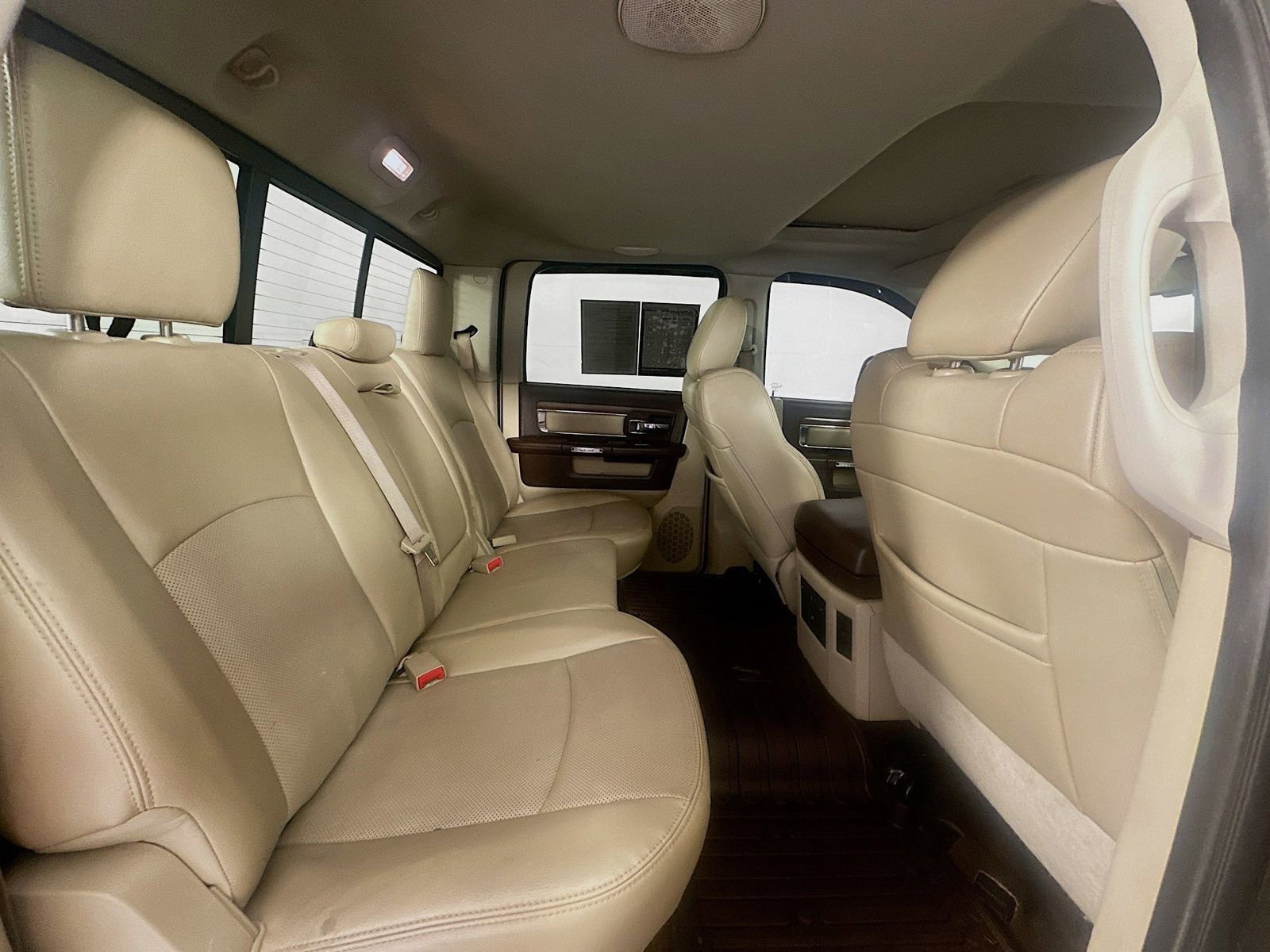 Used 2014 RAM 1500 Laramie w/ Convenience Group AWD/4WD image 27