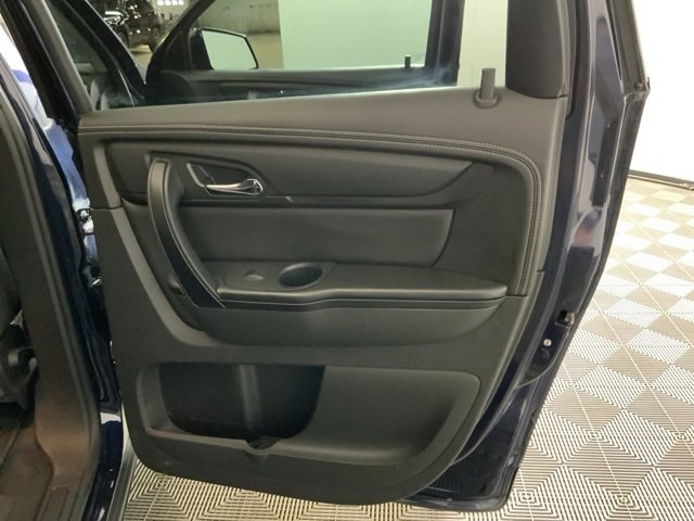 Used 2017 Chevrolet Traverse LT image 30