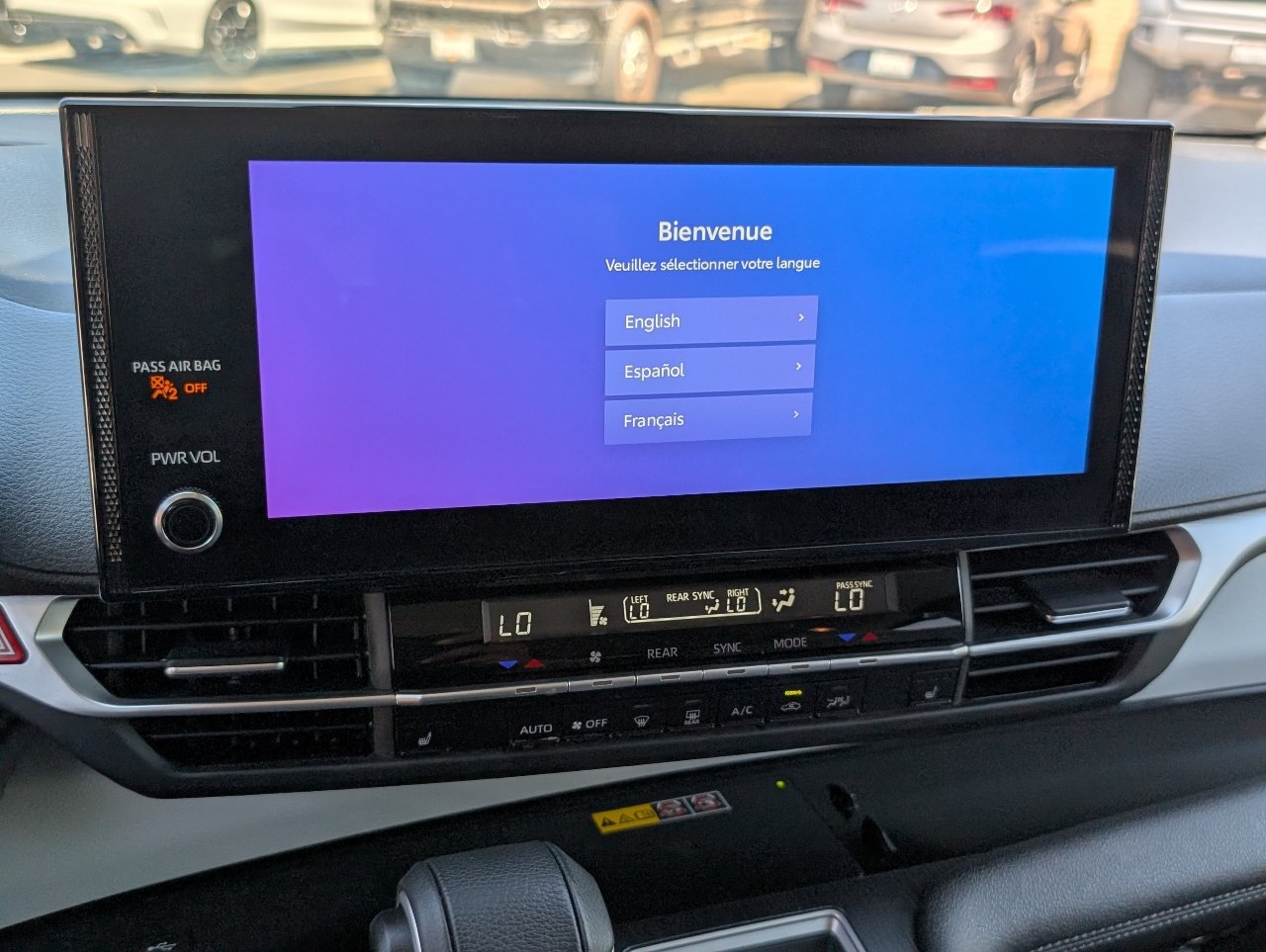 Used 2026 Toyota Sienna XLE FWD image 18