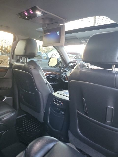 Used 2019 Cadillac Escalade ESV Premium Luxury image 19