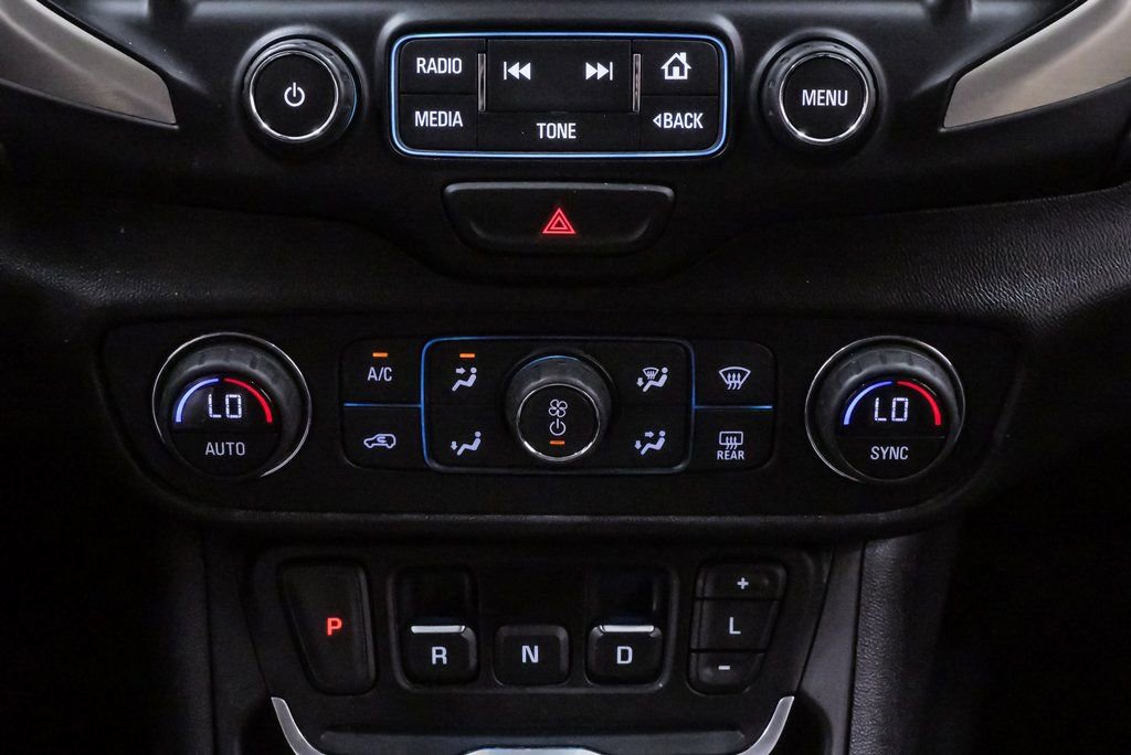 Used 2018 GMC Terrain Denali w/ Advanced Safety Package image 17