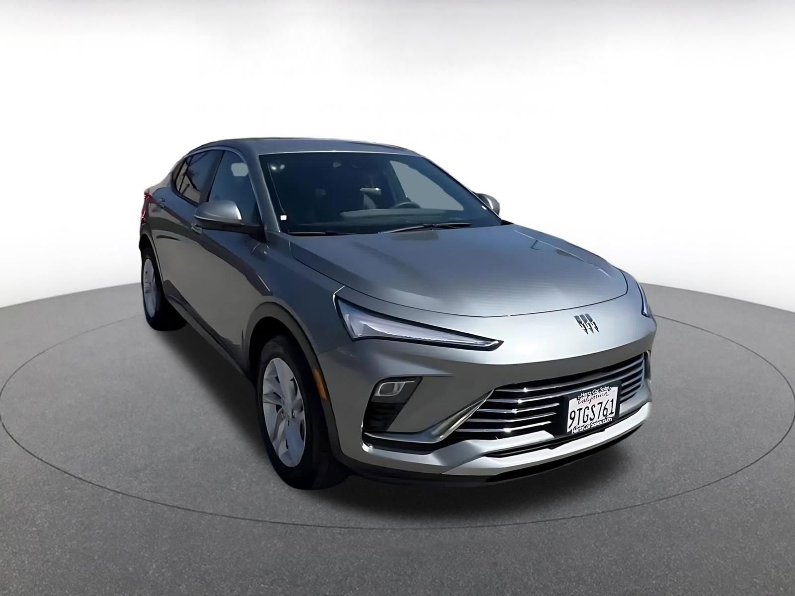 Used 2025 Buick Envista Preferred image 3