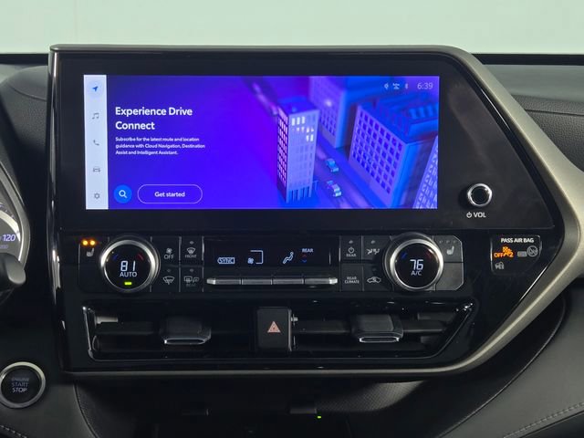 Used 2024 Toyota Highlander XLE image 25