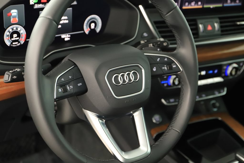 Certified 2023 Audi Q5 2.0T Prestige w/ Prestige Package AWD/4WD image 16