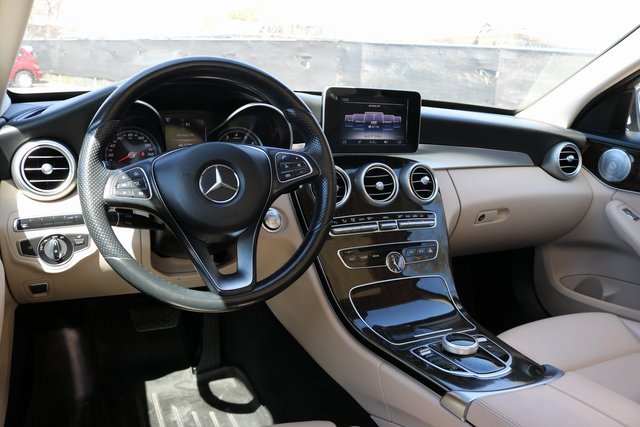 Used 2017 Mercedes-Benz C 300 4MATIC Sedan image 16