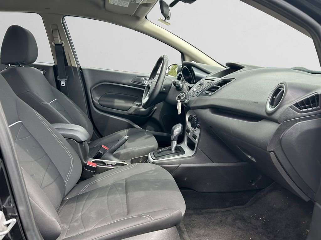 Used 2014 Ford Fiesta SE FWD image 12