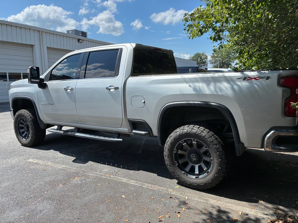 Used 2021 Chevrolet Silverado 2500 LTZ w/ LTZ Convenience Package AWD/4WD image 4