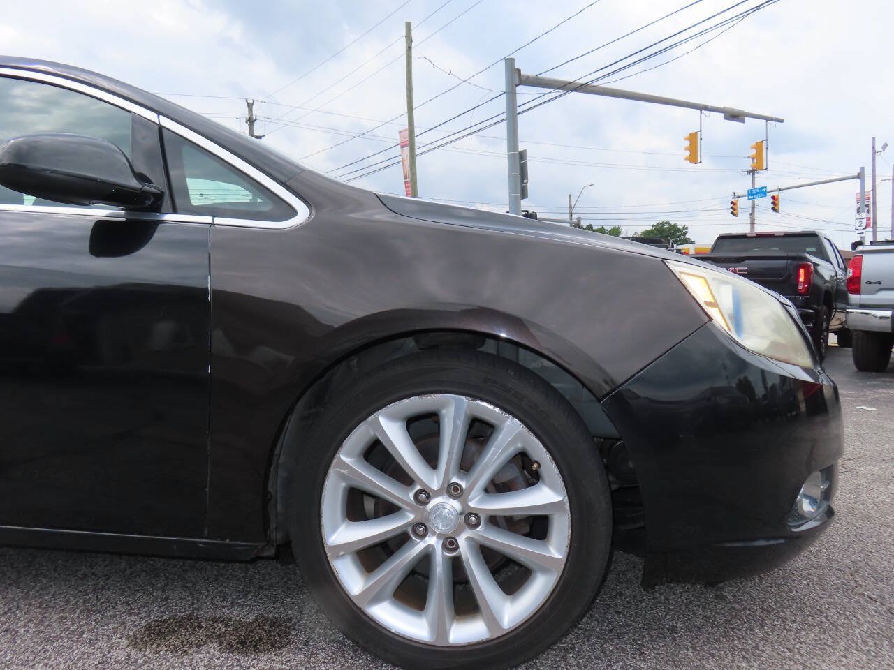 Used 2013 Buick Verano FWD image 18