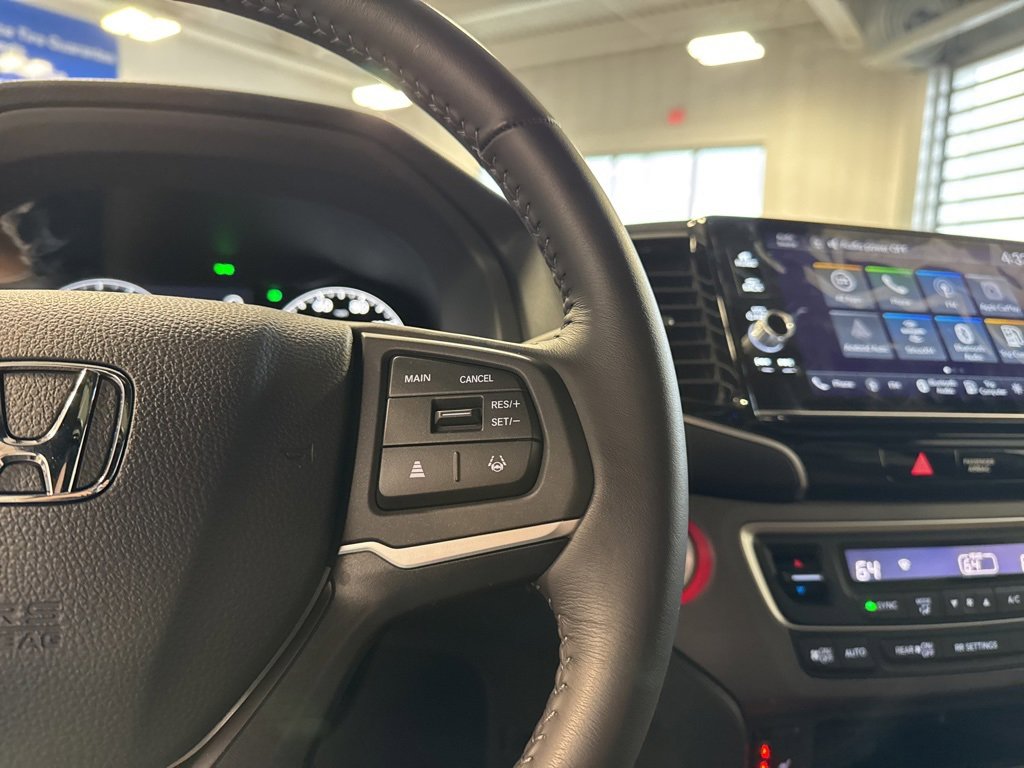 New 2025 Honda Ridgeline RTL image 18