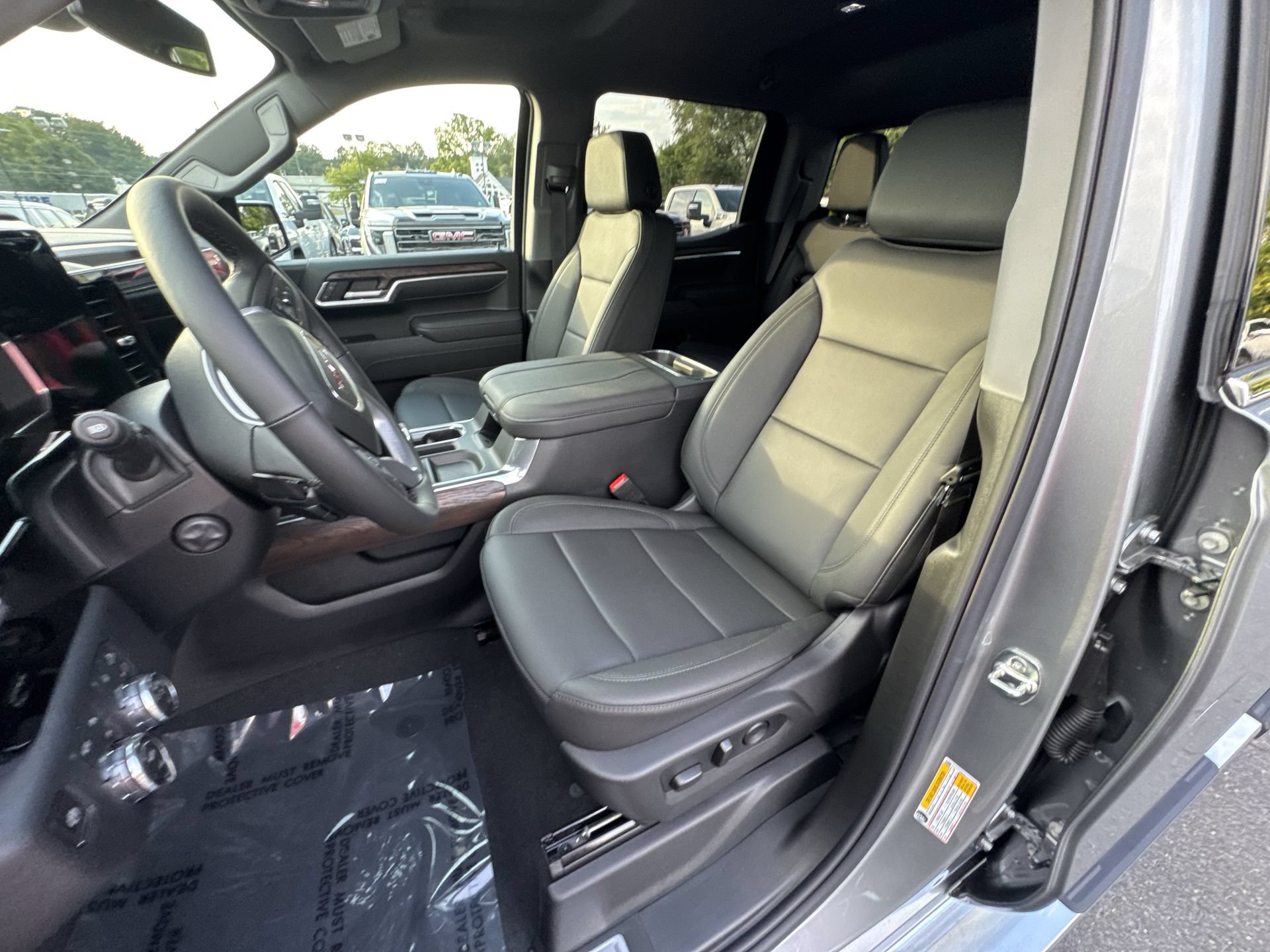 New 2026 GMC Sierra 1500 SLT w/ SLT Premium Plus Package AWD/4WD image 13
