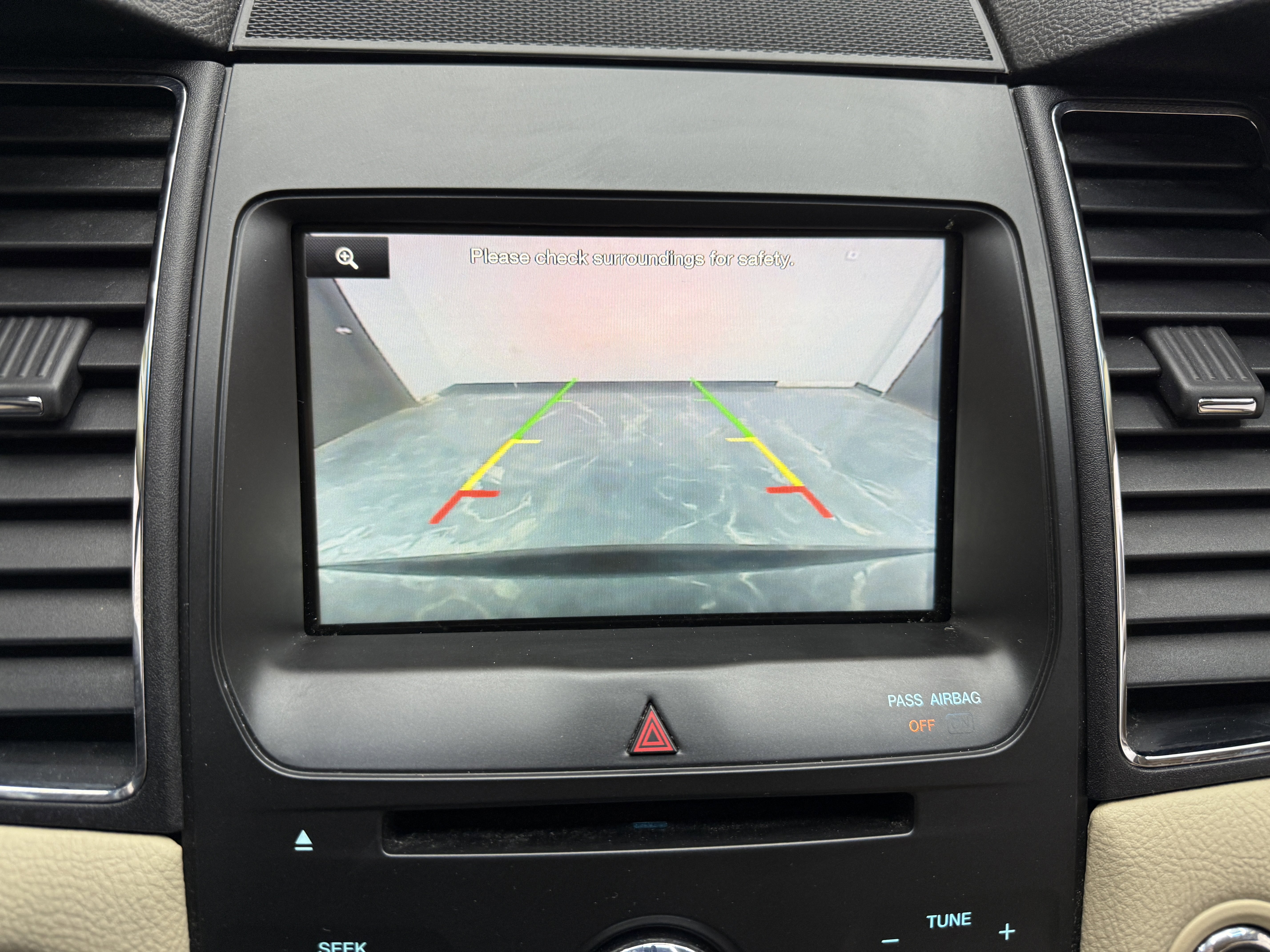 Used 2015 Ford Taurus SEL w/ Equipment Group 201A image 18