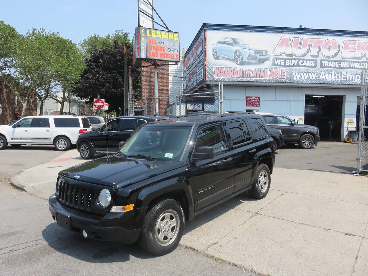 Used 2015 Jeep Patriot Sport FWD image 2