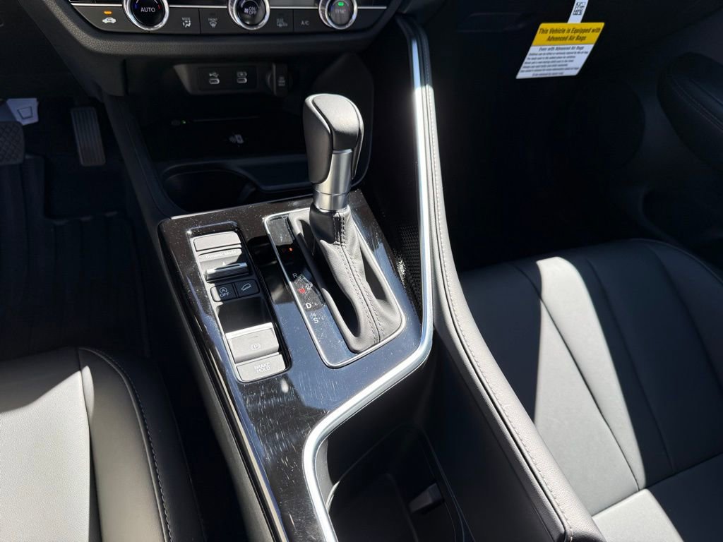 Certified 2025 Acura ADX AWD image 25