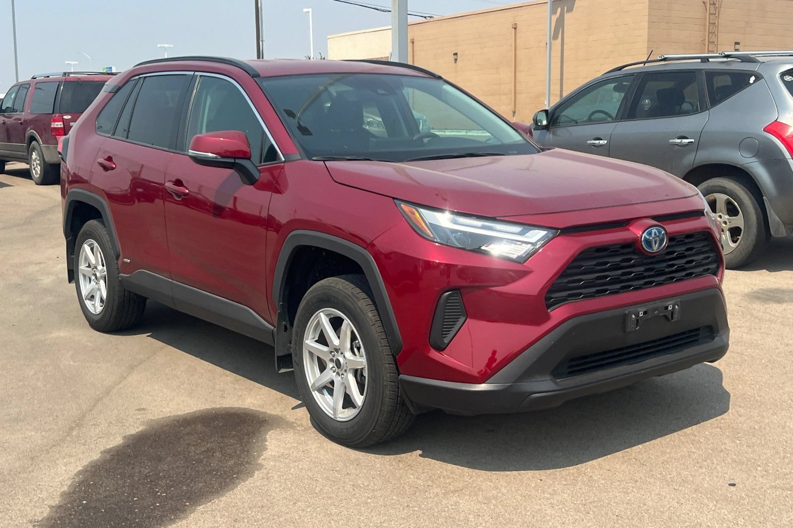 Certified 2024 Toyota RAV4 LE AWD/4WD image 2