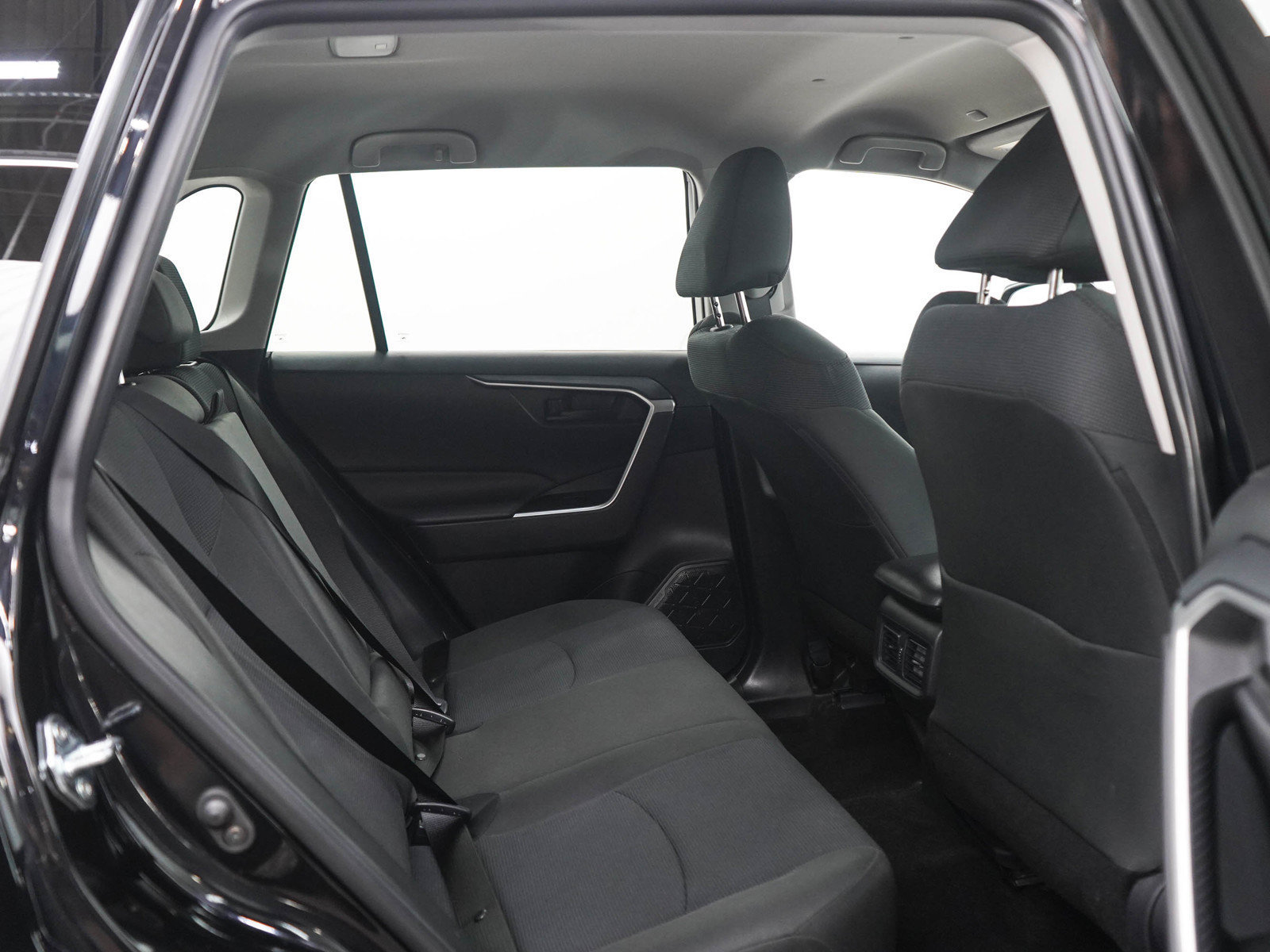 Used 2025 Toyota RAV4 LE FWD image 12