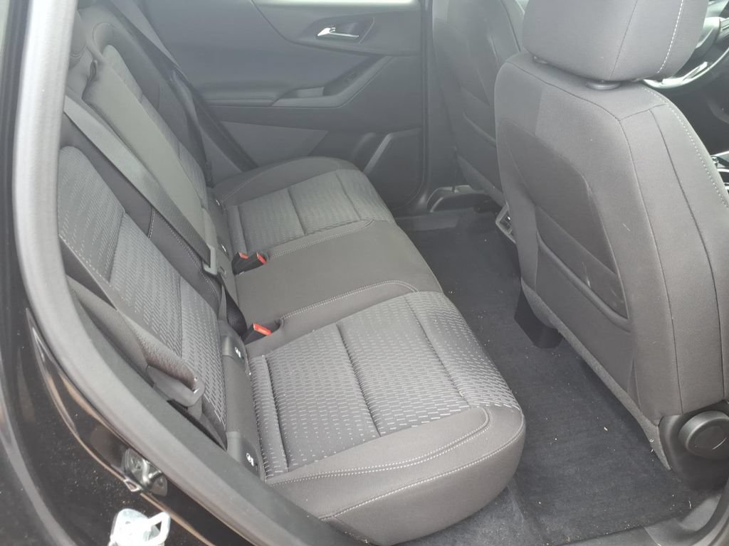 Certified 2026 Chevrolet Equinox LT w/ LPO, Floor Liner Package FWD image 10