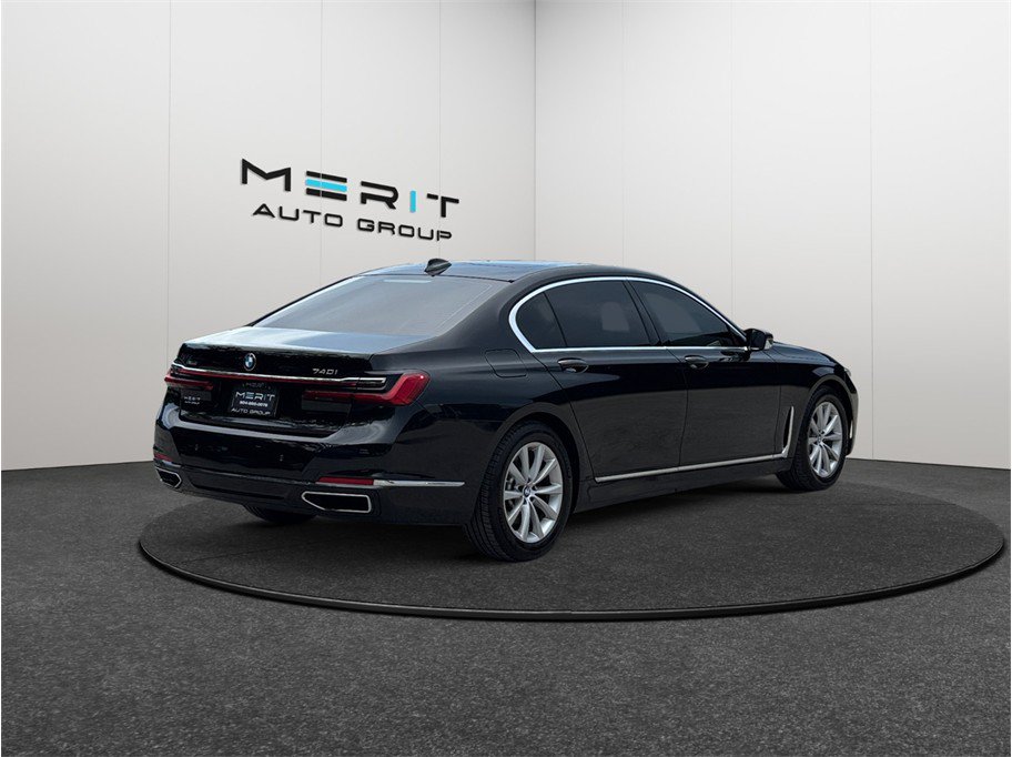 Used 2021 BMW 740i xDrive AWD/4WD image 9