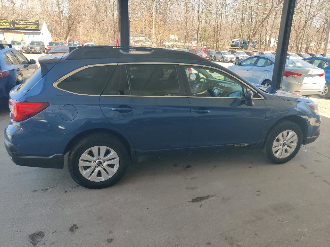 Used 2019 Subaru Outback 2.5i Premium AWD/4WD image 7
