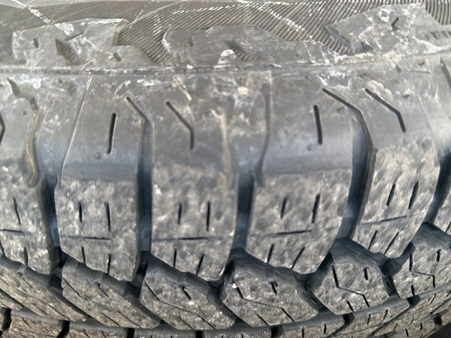 Used 2024 GMC Canyon AT4 w/ AT4 Premium Package image 28