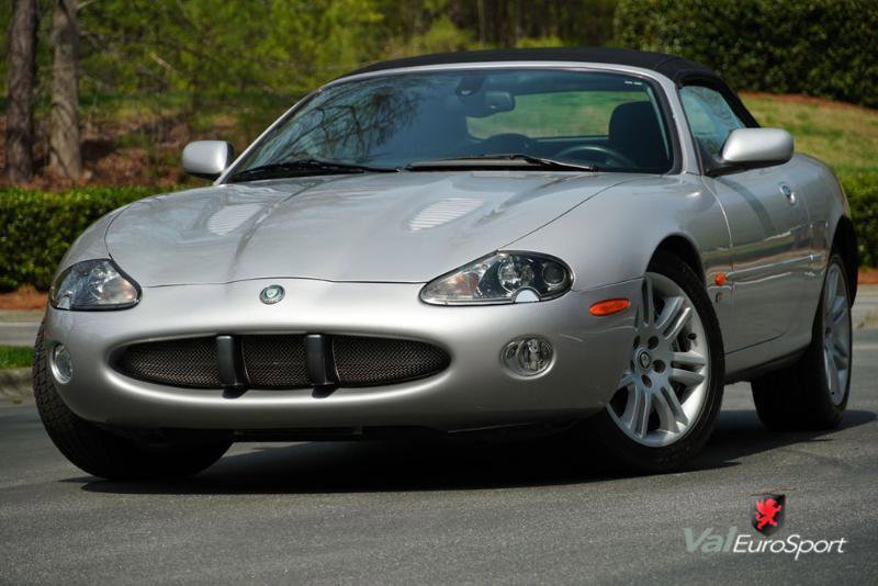 Used 2003 Jaguar XK8 XKR Convertible image 13