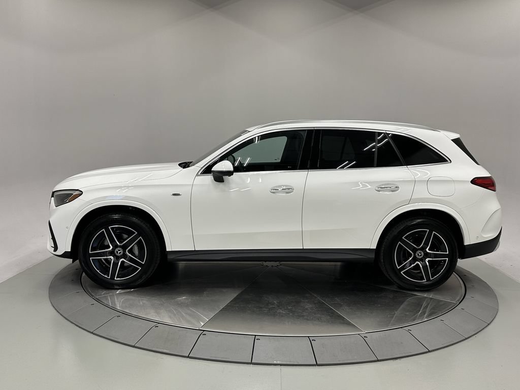 Used 2025 Mercedes-Benz GLC 350e 4MATIC image 5