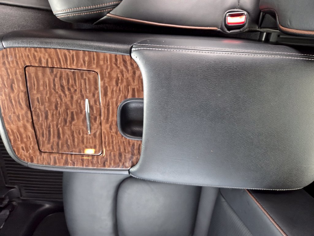 Used 2017 Nissan Armada Platinum w/ Captain Seat Package AWD/4WD image 41