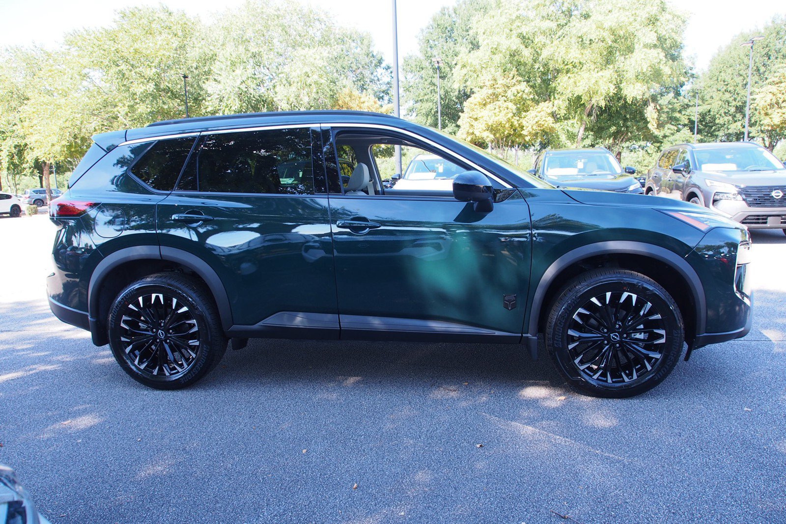 New 2026 Nissan Rogue Dark Armor FWD image 8