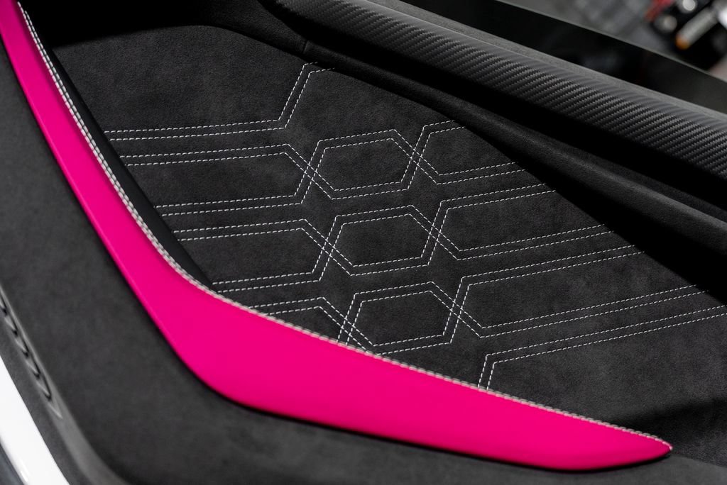 Used 2025 Lamborghini Revuelto AWD/4WD image 46