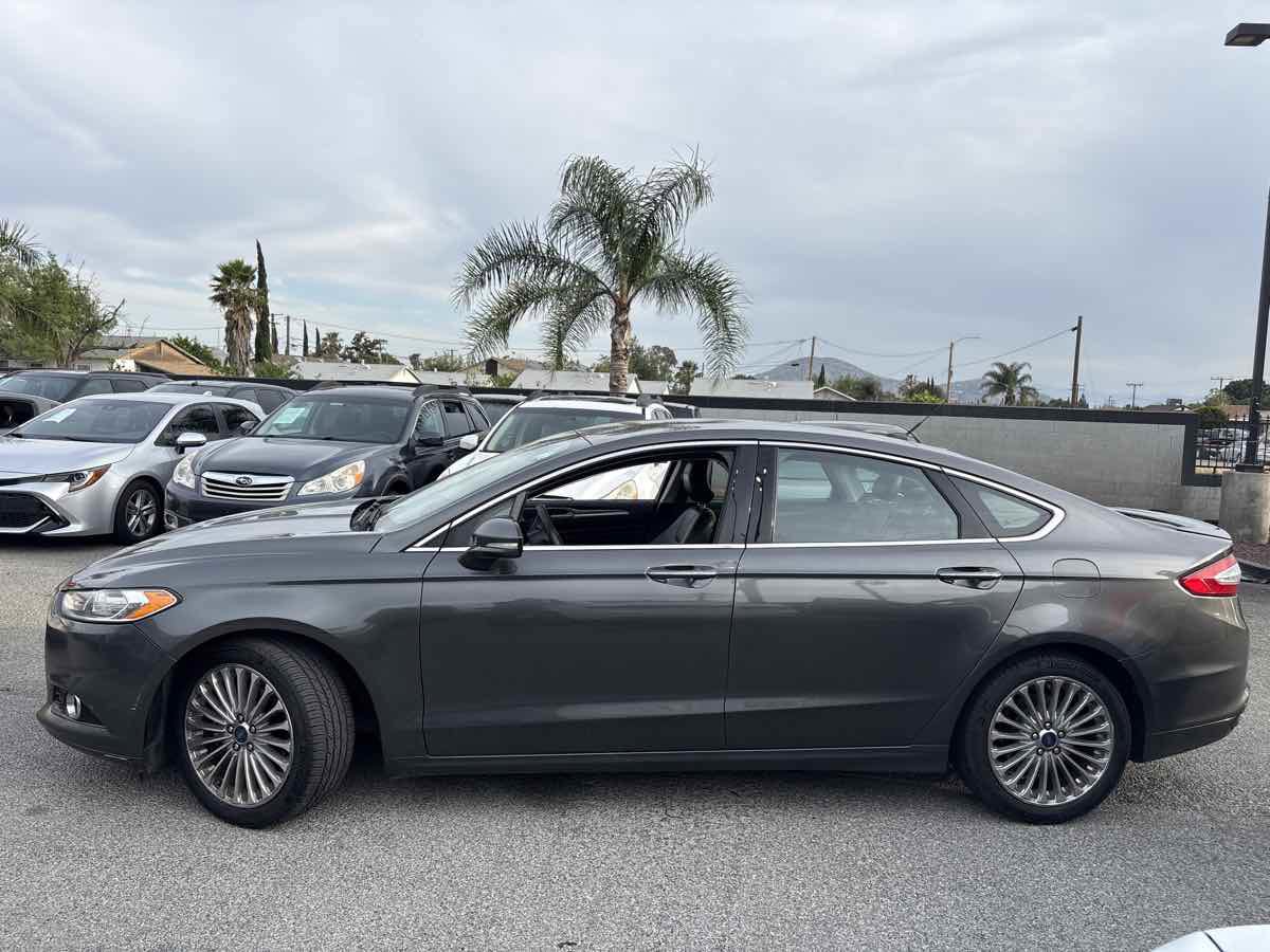 Used 2015 Ford Fusion Titanium FWD image 2