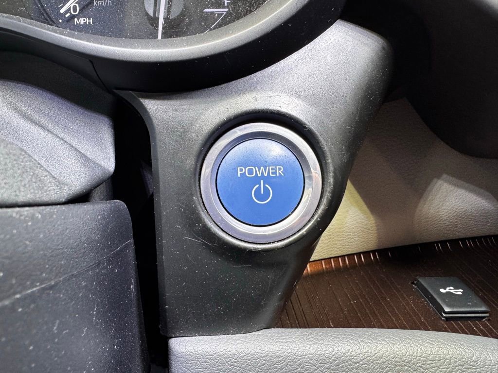 Used 2024 Toyota Sienna XLE image 26