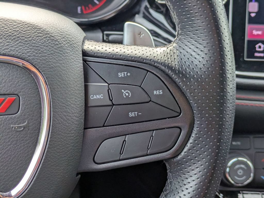 Used 2025 Dodge Durango GT RWD image 19