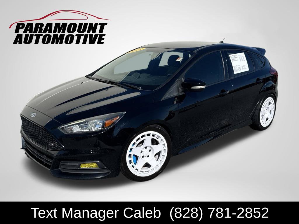 Used 2018 Ford Focus ST FWD 360° Tour