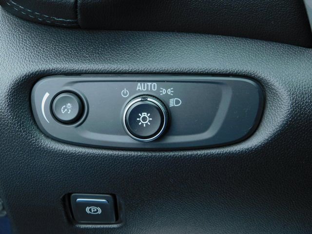 Used 2022 Chevrolet Blazer LT image 31