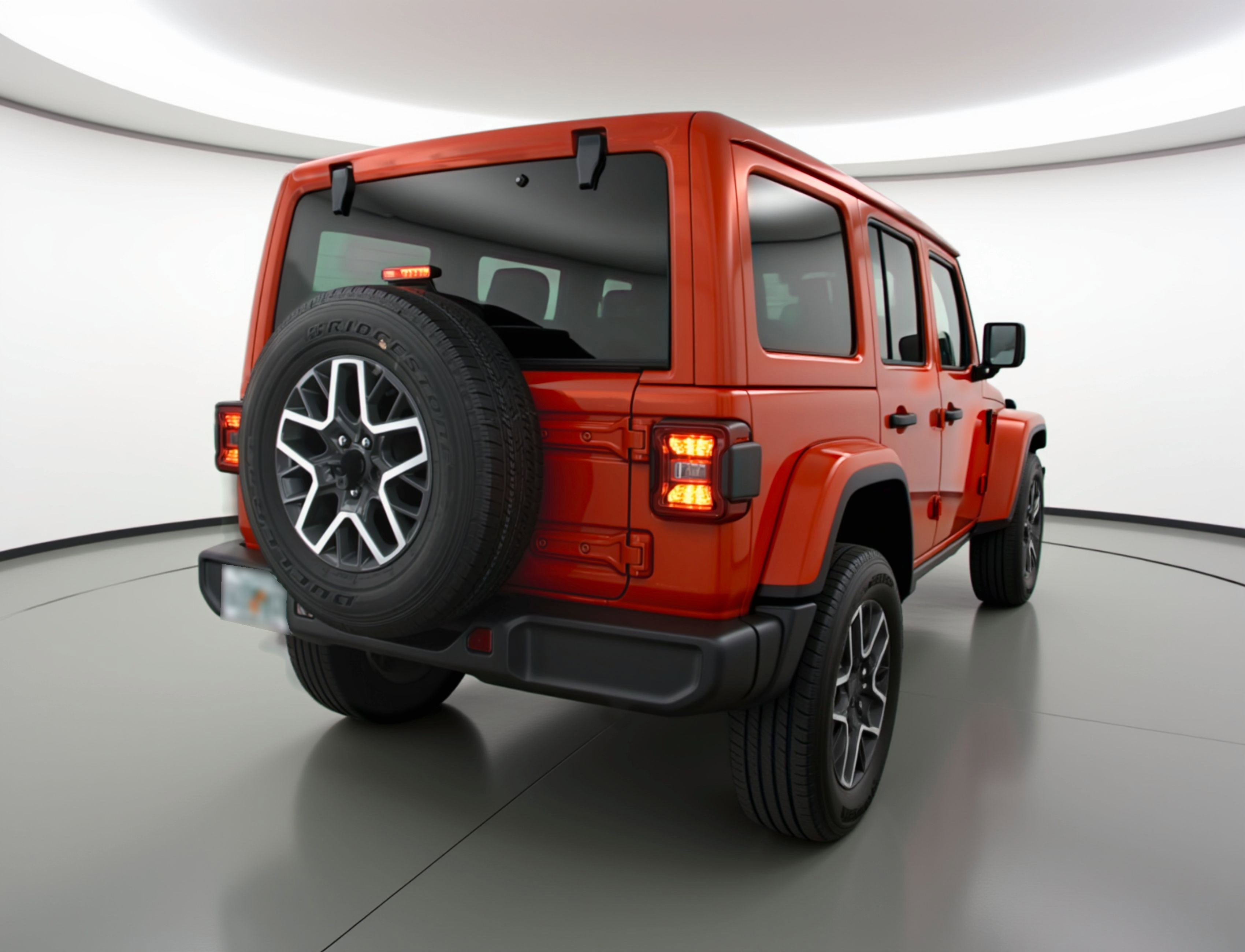 Used 2025 Jeep Wrangler Sahara image 9