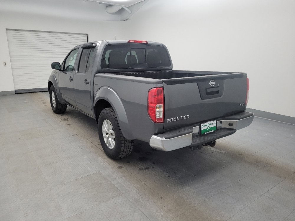 Used 2016 Nissan Frontier SV image 5