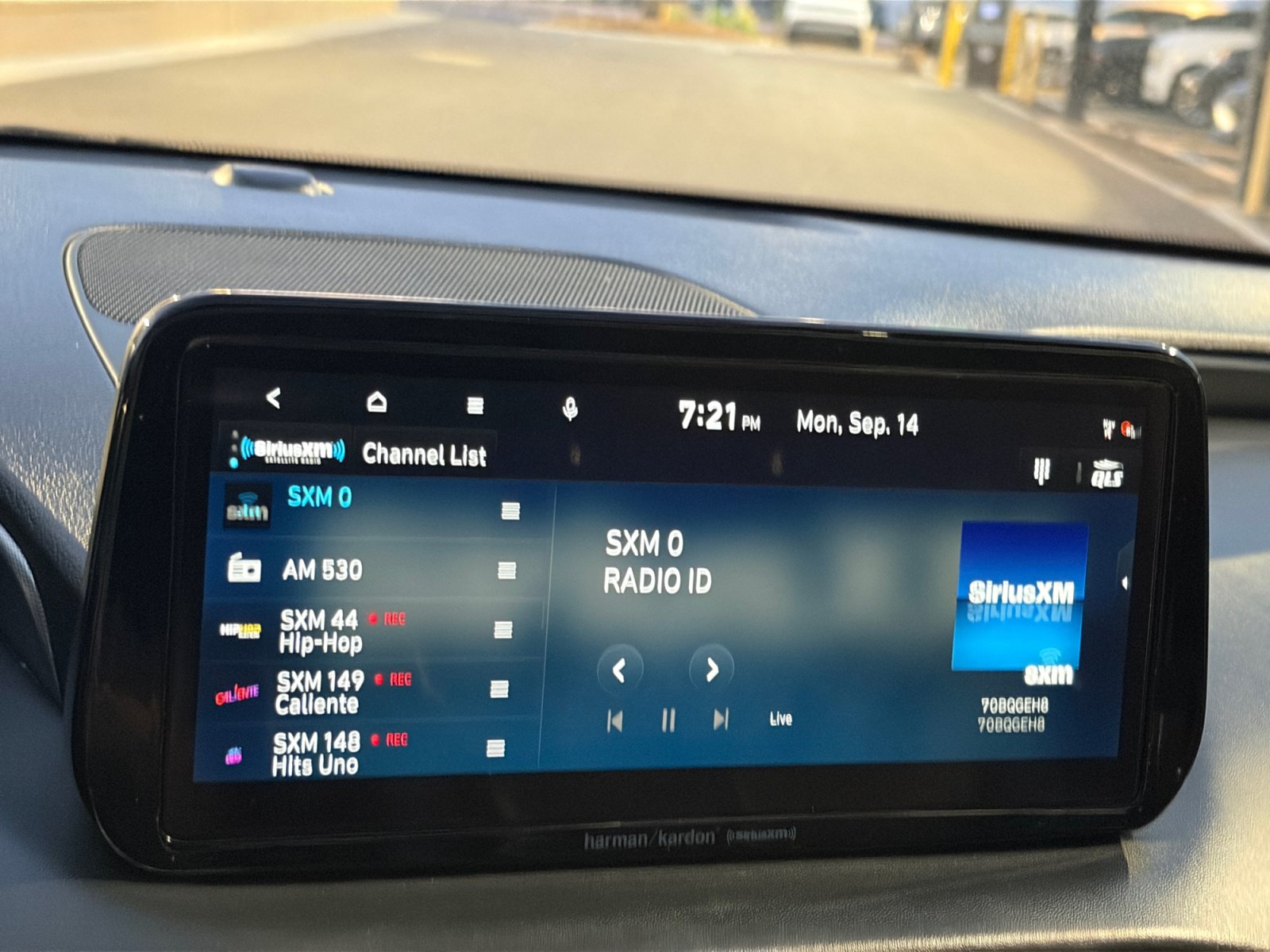 Used 2023 Hyundai Santa Fe Calligraphy AWD/4WD image 24