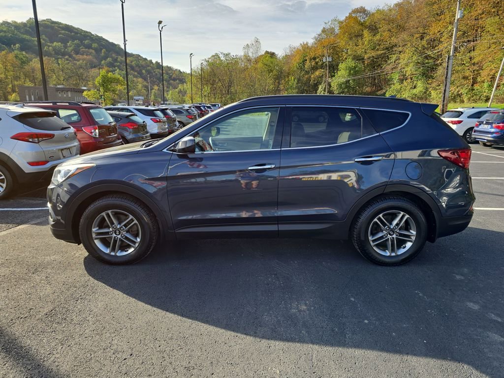 Used 2017 Hyundai Santa Fe Sport image 2