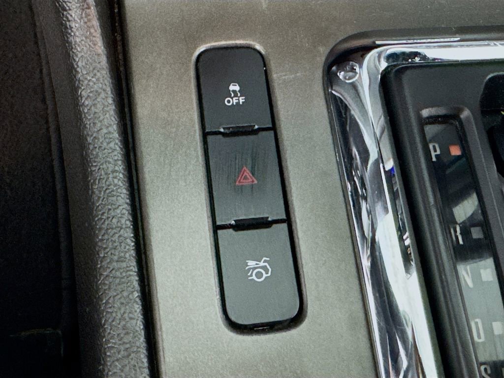 Used 2013 Ford Mustang Premium image 18