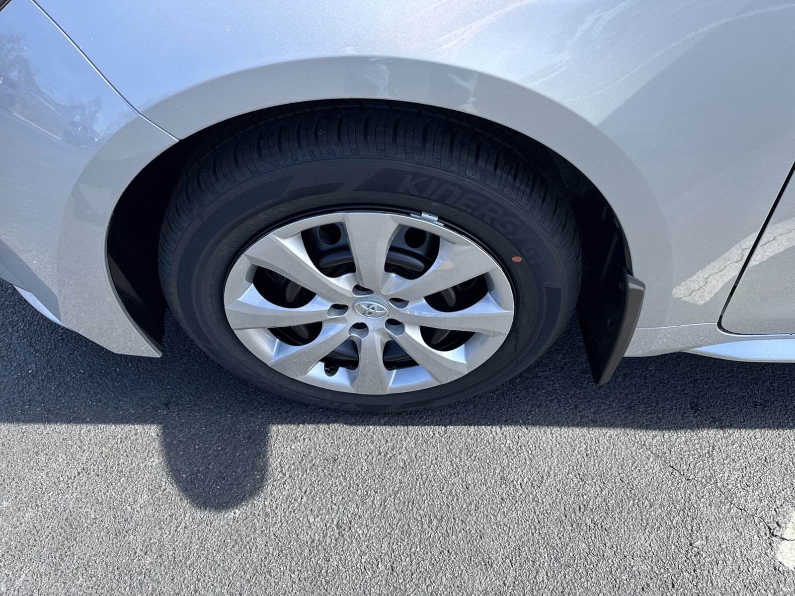 New 2025 Toyota Corolla LE FWD image 9