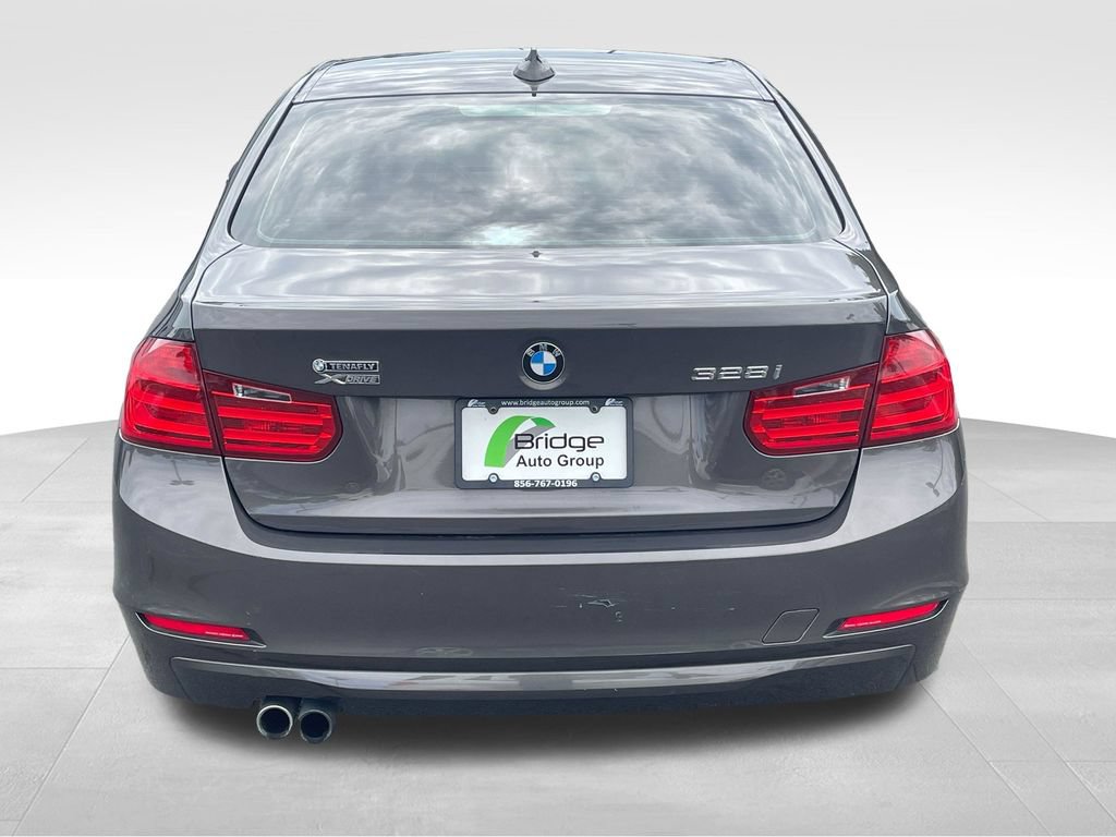 Used 2014 BMW 328i xDrive Sedan AWD/4WD image 7