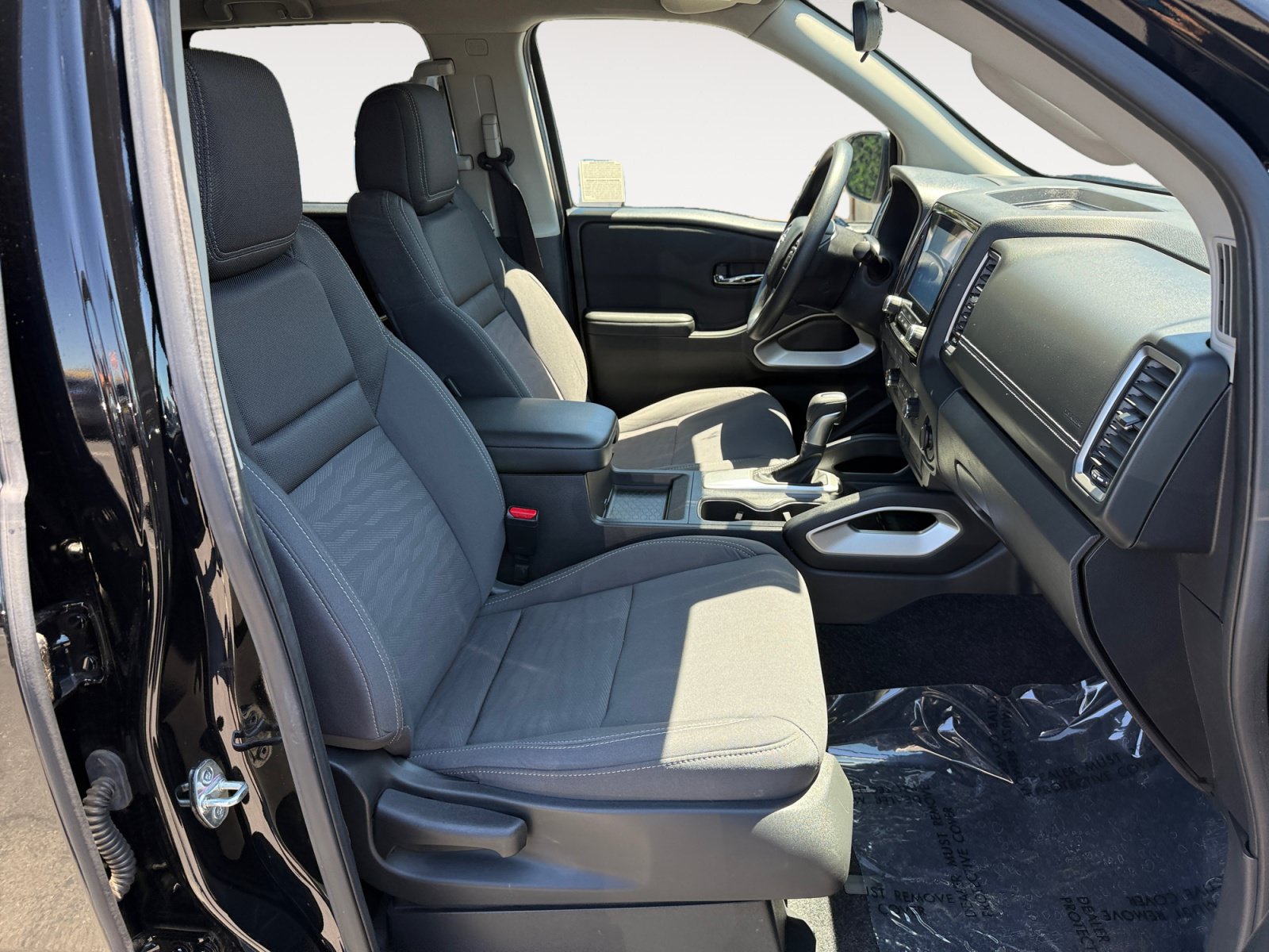 Used 2024 Nissan Frontier SV RWD image 19