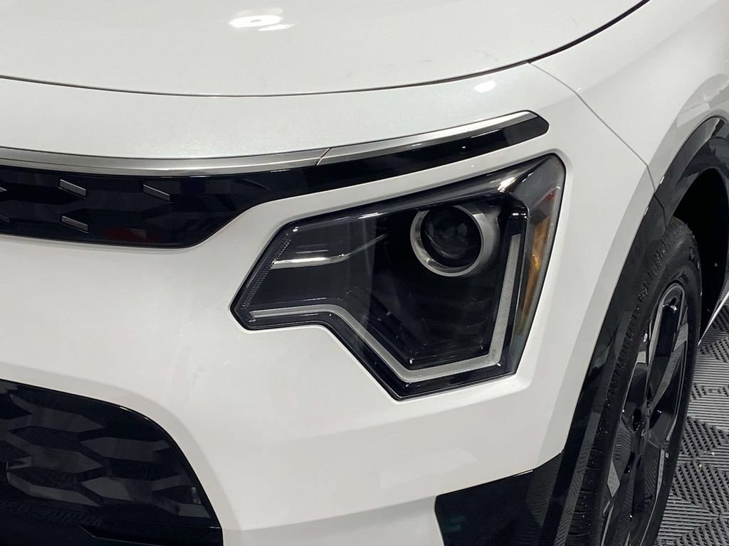 New 2026 Kia Niro Wind FWD image 7