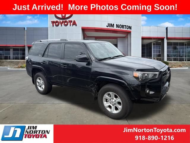 Used 2024 Toyota 4Runner SR5 RWD image 1