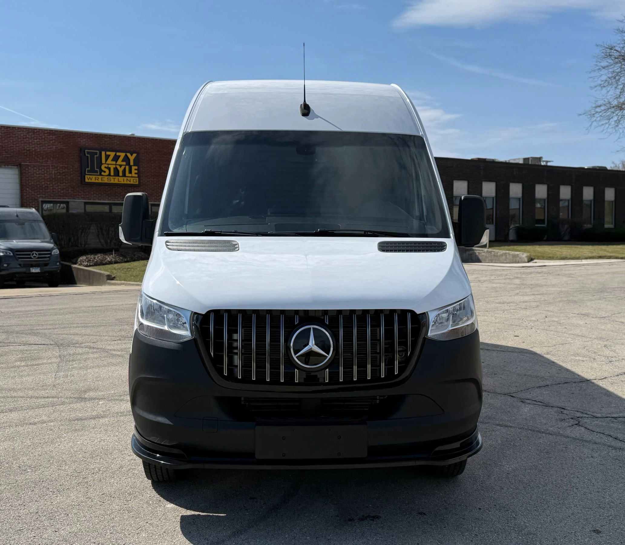 Used 2021 Mercedes-Benz Sprinter 4500 image 2
